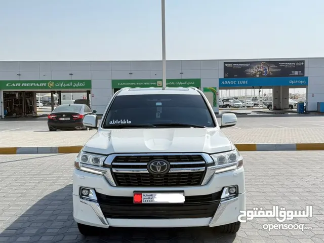 للبيع استيشن موديل 2021 vxr 5.7 قراند تورنق ماشي 125 الف تشغيل عن بعد