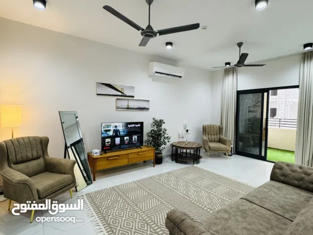 شقة مفروشة فخمة VIP في مروج الزين للإيجار في خريف صلالة