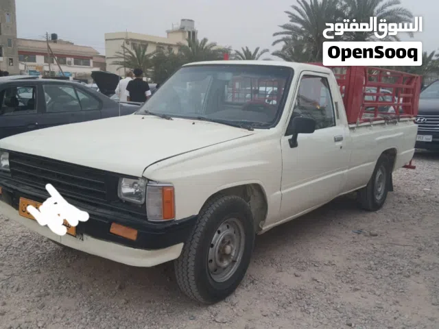 1988 تويوتا هيلوكس Adenture
