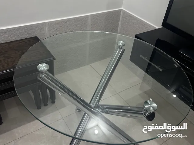طاولة مطبخ من الزجاج المقوى