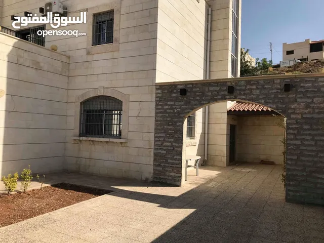 500 m2 5 Bedrooms Villa for Rent in Amman Airport Road - Manaseer Gs