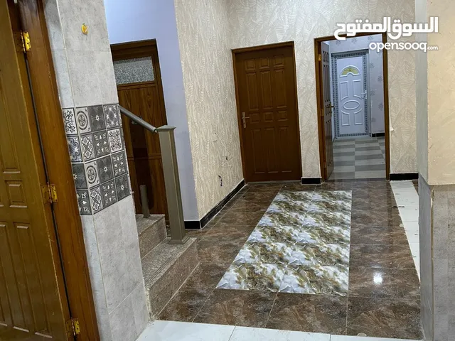 200 m2 3 Bedrooms Townhouse for Rent in Basra Other