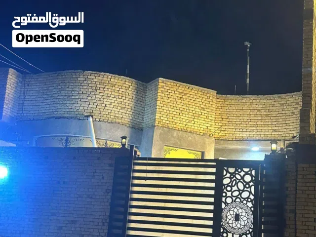 183 m2 4 Bedrooms Townhouse for Sale in Basra Al Fonjaniya