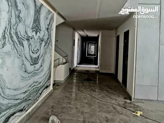 R- للبيع في بلوم فيلدز المستقبل شقه 153م غرفتين تقسيط بدون فوايد ع 10 سنين و متشطبه