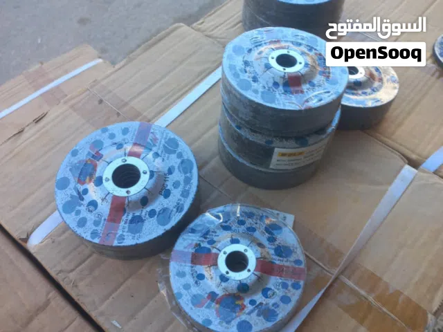 دسكات تنظيف حديد جديده الكميه  5000 قطعه