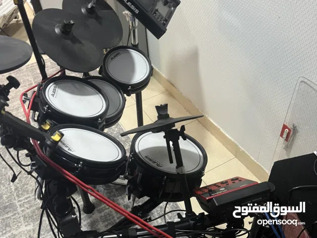 Fully set of Drums / Multipad & mixer جهاز درام ست جاهز مع جهاز ملتي باد بالإضافة إلى ميكسر
