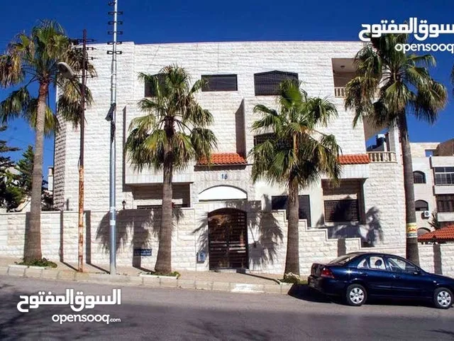 1600 m2 More than 6 bedrooms Villa for Sale in Amman Al Rabiah