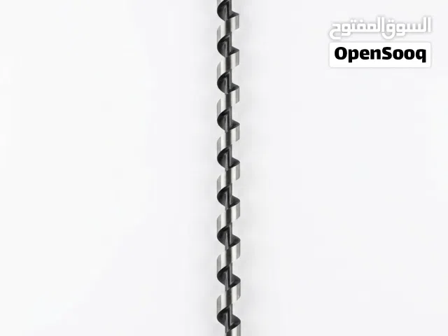نرغب في شراء كميات كبيرة من العدد والادوات
