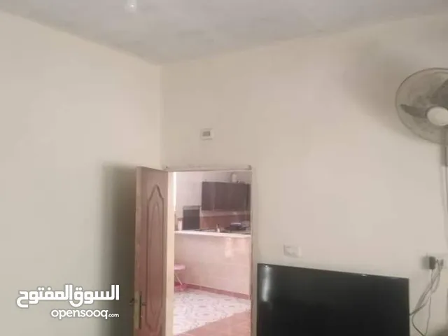 200 m2 3 Bedrooms Townhouse for Sale in Zarqa Hay Al-Rasheed - Rusaifah