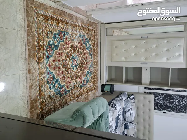 ستوديو مفروش شهري بالنباعة. عائلات فقط