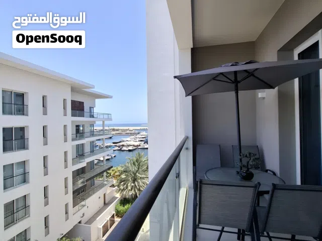 شقة مفروشة بالكامل بتصميم عصري فاخرة للإيجار في الموج – بناية المرسى