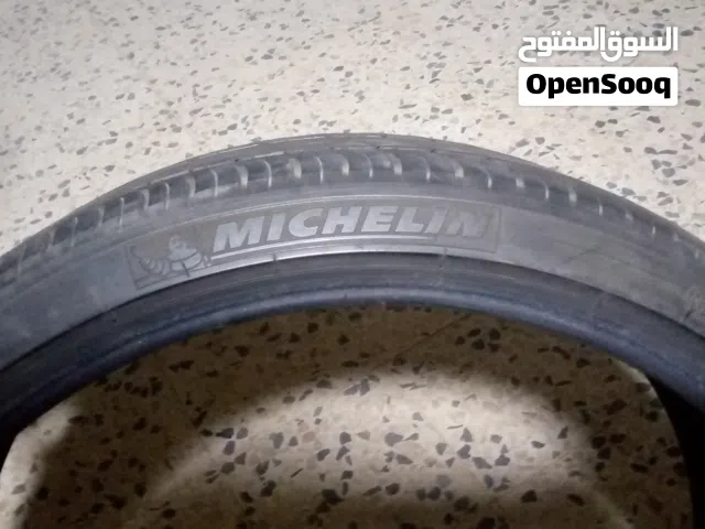 إطارات للبيع