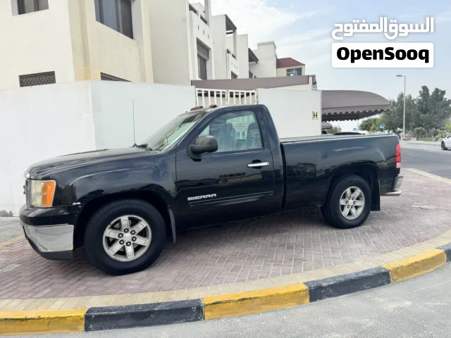 Used GMC Sierra in Northern Governorate