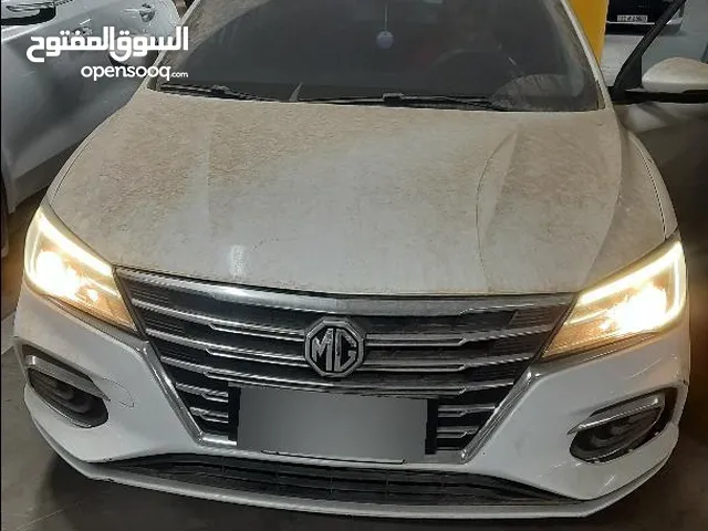 MG5 جديدة جدا مرقمة 2023 ماشية 6000 كيلو فقط