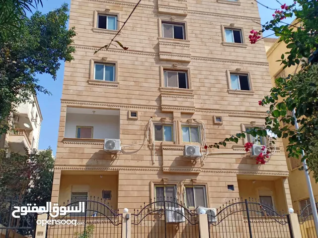 130 m2 4 Bedrooms Apartments for Sale in Giza 6th of October