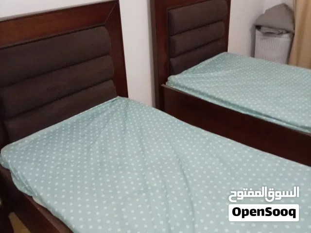 سريرين للبيع