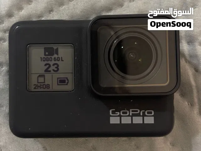 مع اكسسوارات كاملة go pro hero 7 black