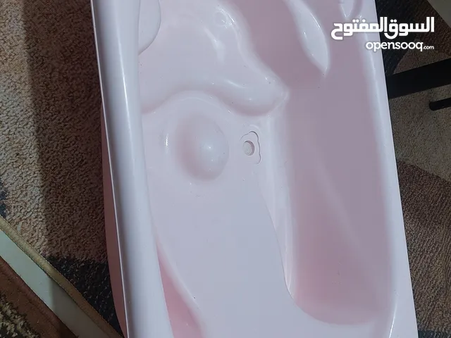 بانيو كبير +بانيو صغير قابل للطي +كوته هزاز  ال 3 قطع ب 15 دينار