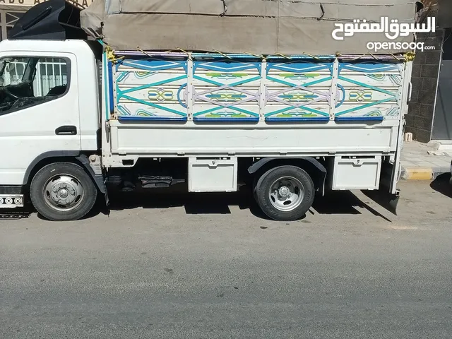 Used Mitsubishi Canter in Mafraq