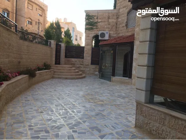 390m2 3 Bedrooms Apartments for Sale in Amman Jubaiha