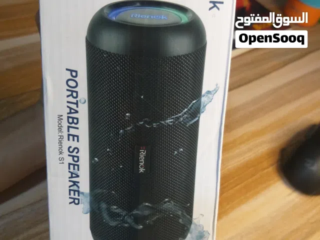 سماعة Rienok ضد الماء