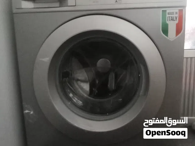 غسالة it wash للبيع بسعر 25 دينار مشكلتها الوحيده الحوض مكسور فقط