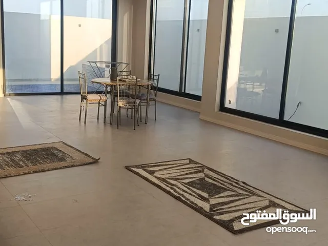 للإيجار فيلا فخمة في ديار المحرق