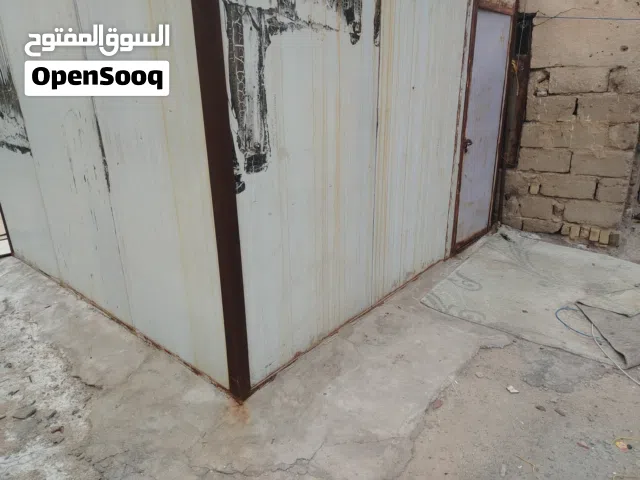 كرفان للبيع طول 3 متر عرض 3 متر العنوان البصره الكزيزه اتصل واتساب
