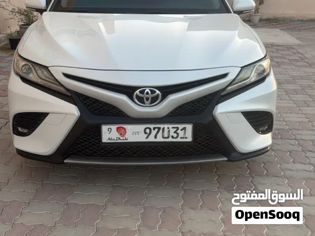 تويوتا كامري 2019 للبيع