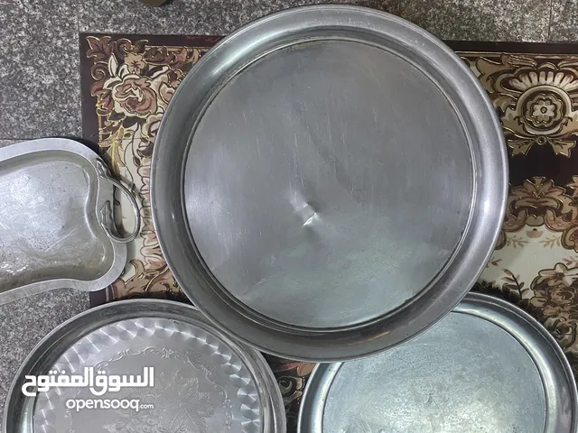 صواني طعام بيت