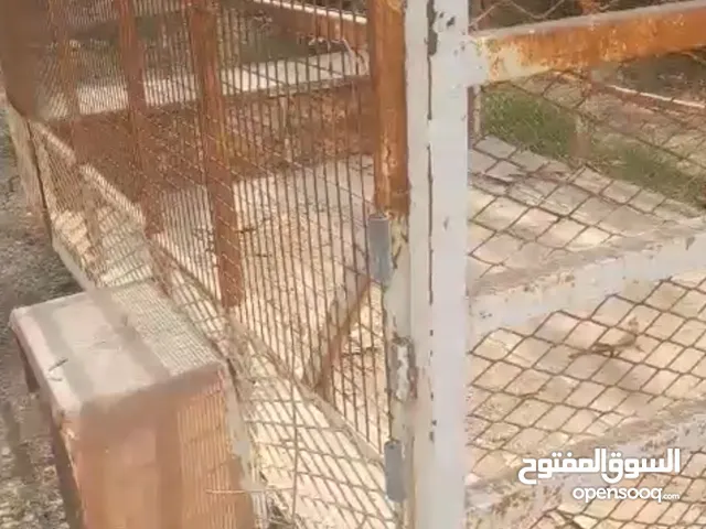 عربة بحالة جيدة حسب الصور تنفع للمزارع والعزب ونقل العفش سعرها مناسب للجاد