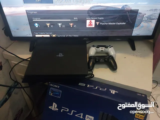 PlayStation 4 Pro 1 tb 4k hdr + 2 controllers + 30 online games كالجديد حالته كسر زيرو
