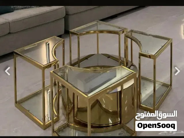 طاولة شاي دائرية وطاولات خدمه  دوراليس