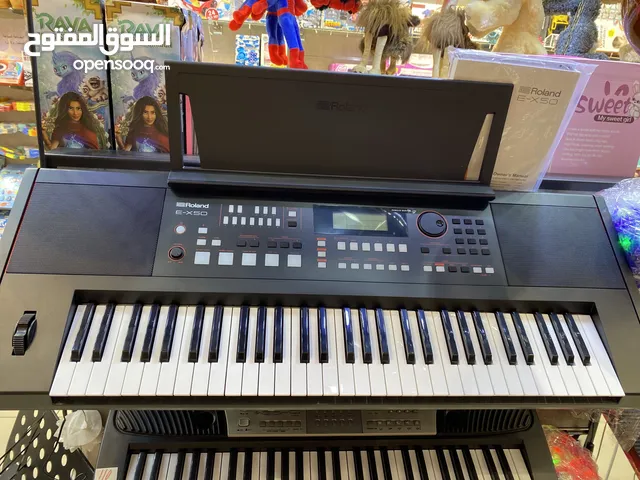 اورغ Roland شرقي غربي