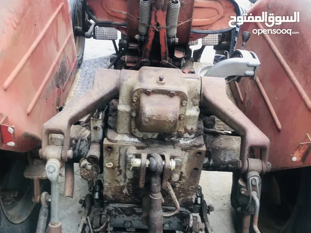 جرار زراعي نوع ليبرو بي حاله ممتازه