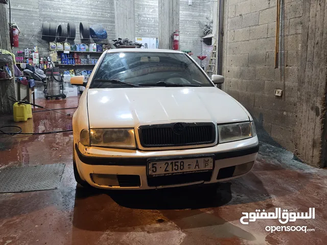 سكودا اوكتافيا 2001