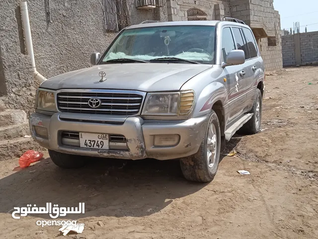 Used Toyota Land Cruiser in Aden