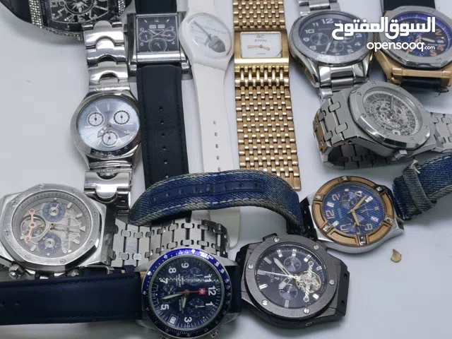 ساعات رجاليه فخمه جدا اصلي وكوبي ماستر اشي مرتب للي  يعني ساعات غنيه عن التعريف.البيع كامل بسعر مرتب