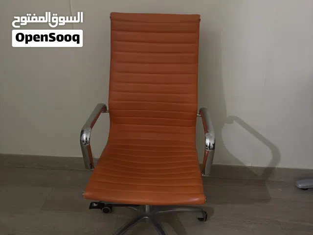 كرسي مكتب مريح وجوده عاليه ويتحمل وزن عالي
