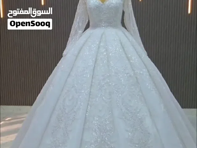 فستان زفاف فاخر استعمال  مره واحده