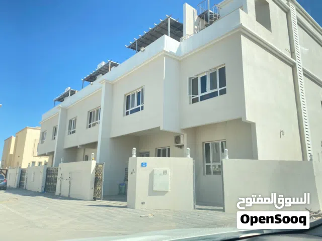 غرف للموظفات والعوئل الصغيرة والشباب