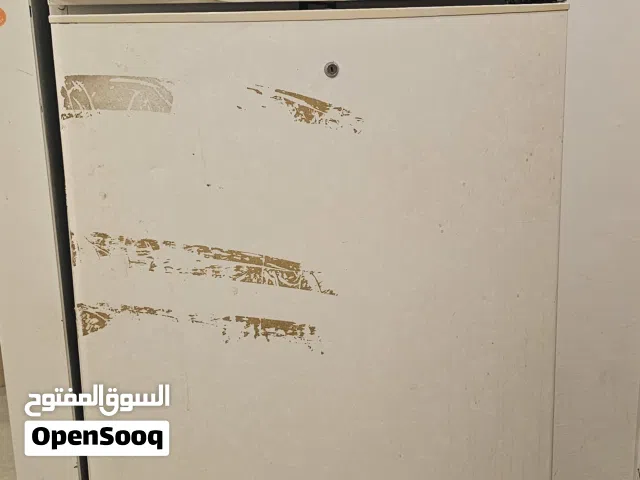 ثلاجة ناشيونال بابين سعة 16 قدم تقريبًا بحالة جيدة وتبريد ممتاز