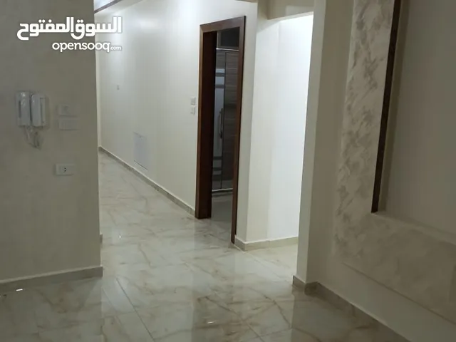 200 m2 4 Bedrooms Apartments for Sale in Zarqa Al Zarqa Al Jadeedeh