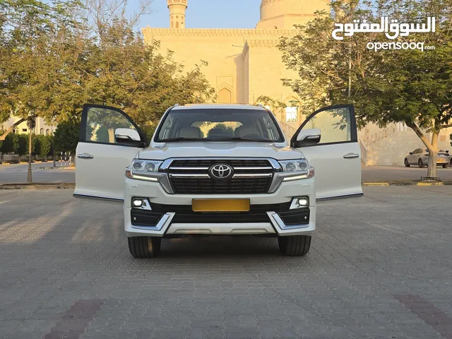 Used Toyota Land Cruiser in Al Batinah