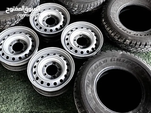 Dunlop 16 Tyre & Rim in Al Batinah