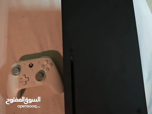 XBOX SERIES X مستعمل نظيف