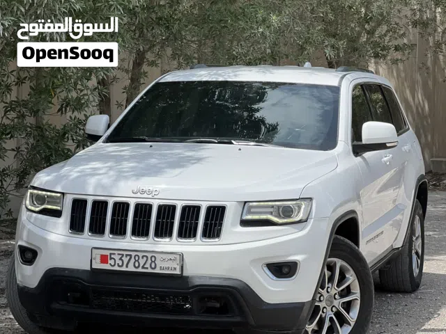 2015 جيب جراند شيروكى Laredo