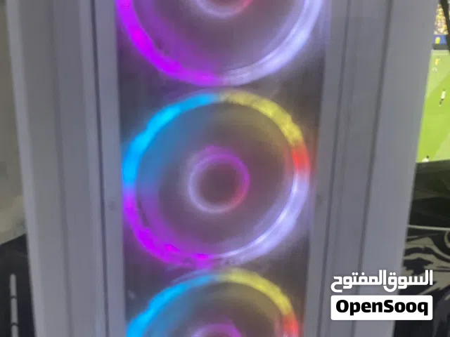 بي سي قيمنق بحالة جيدة و يشغل جميع العاب