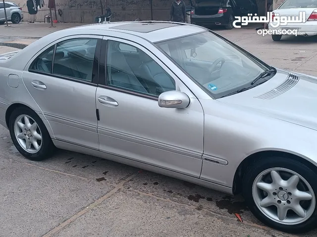 Traction Control Used Mercedes Benz in Tripoli