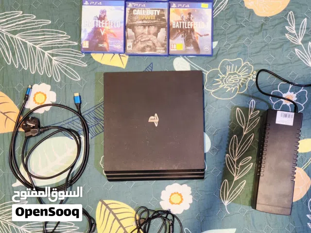 بلي استيشن 4 برو ( نظافة 100٪ كامل الملحقات وجاهز مجهز )
